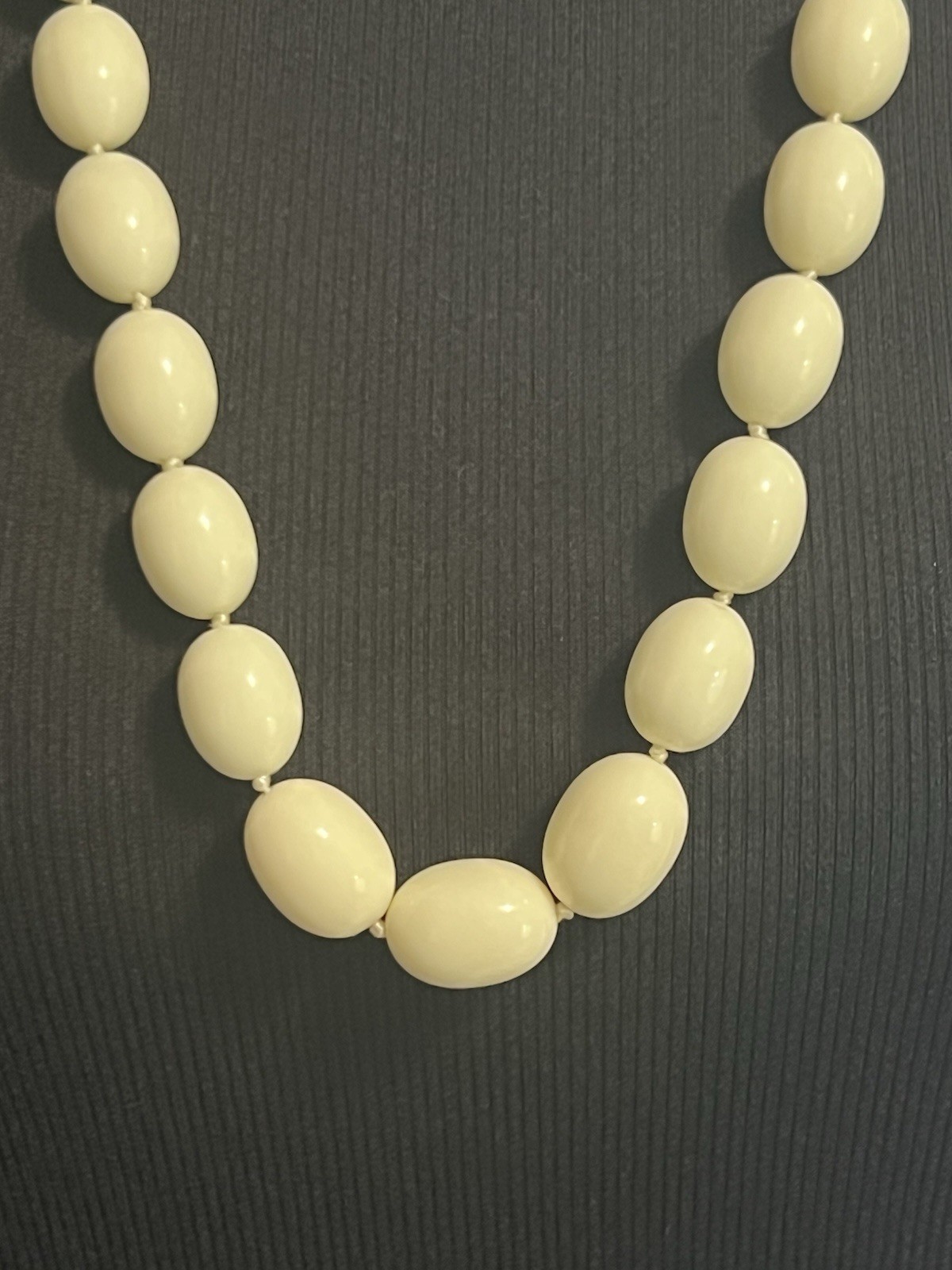 VTG 1960s Trifari Graduated Off White Ivory Oval Beads Knotted Necklace 30″ Long