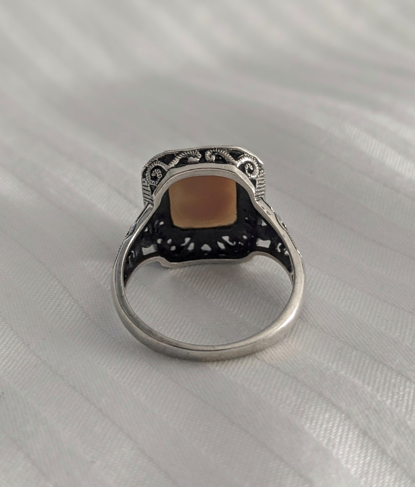 925 Sterling Silver Rectangular Shell Cameo Ring Filigree Setting