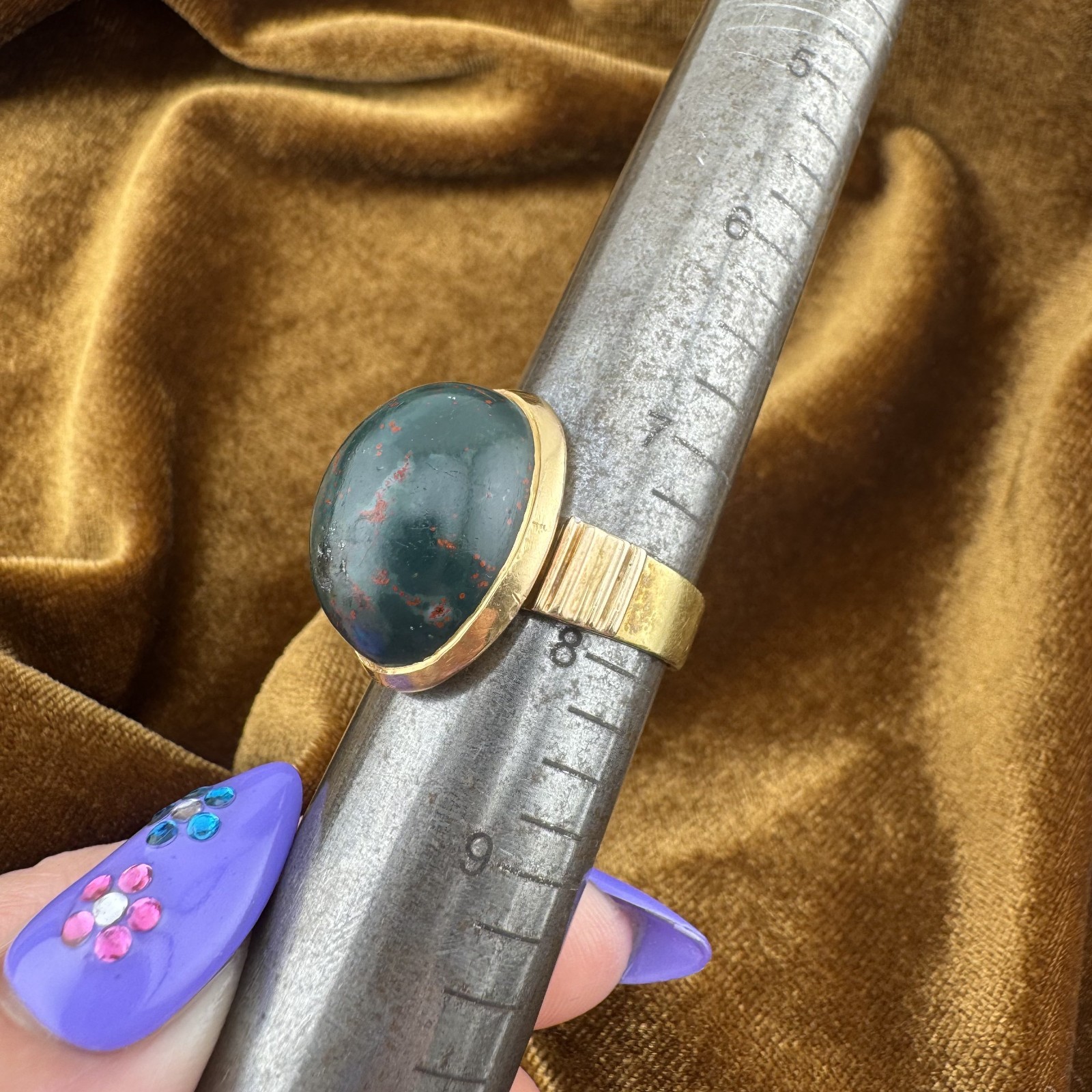 Antique Victorian 15 Karat Yellow Gold Bloodstone Cabochon Ring Size 7.75