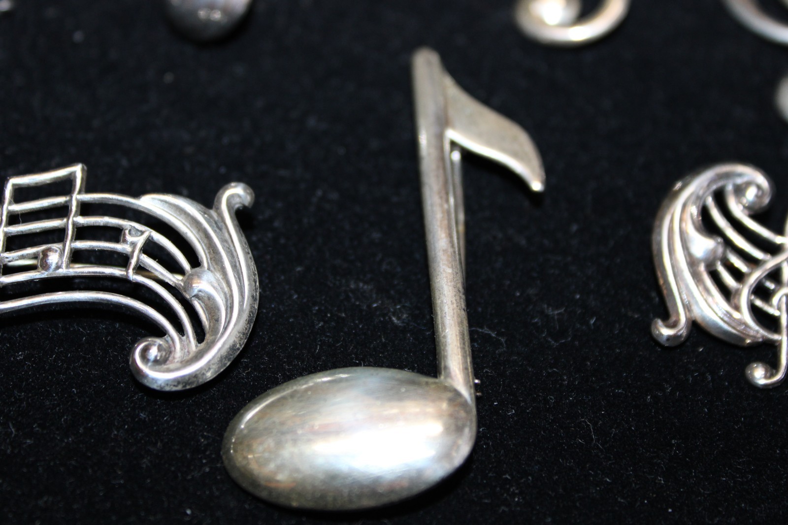 VTG (8) STERLING MUSICAL NOTES THEME PINS BROOCHES LOT LANG, BEAU, ETC. 36g