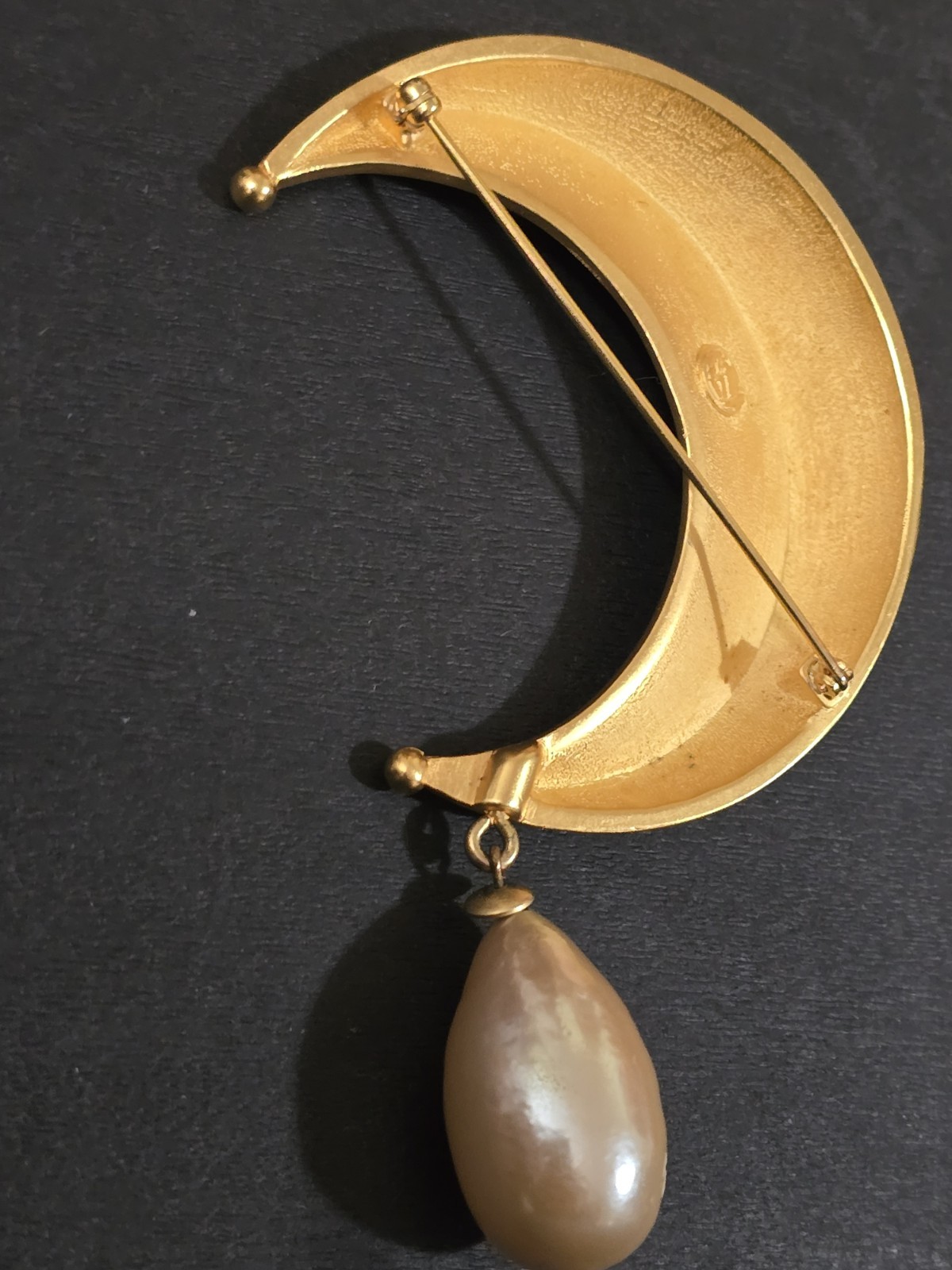 KARL LAGERFELD Brooch Pin Crescent Moon Drop Pearl Matte Finish Gold Tone