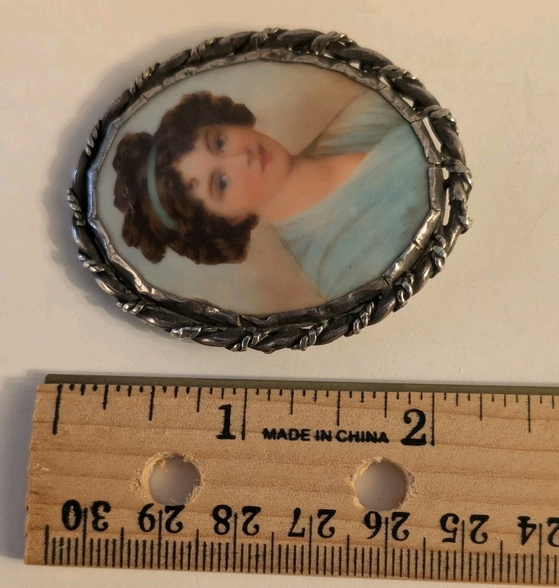 Antique Portrait Brooch – Romantic Lady Under Glass, Likely Silver Frame
