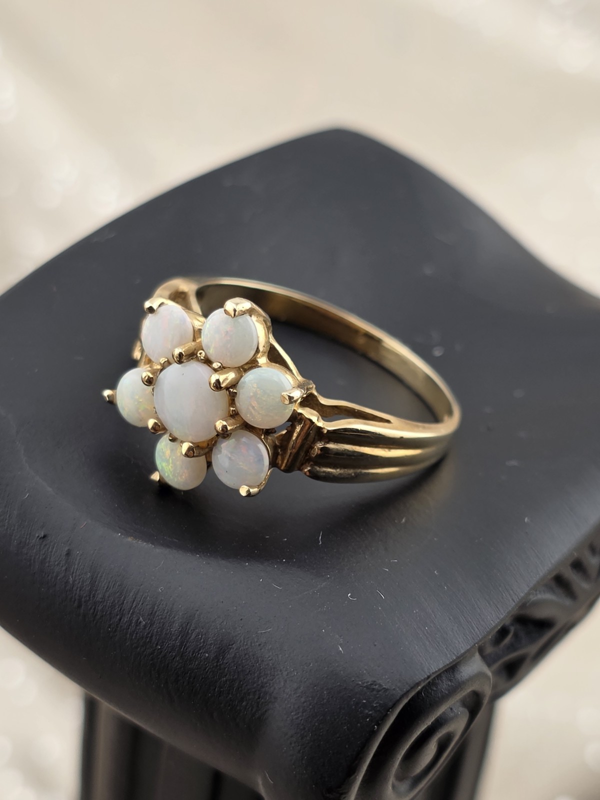 Antique 10K Solid Gold Natural Opal Cluster Ring Floral Estate Size 7.75. W Box.