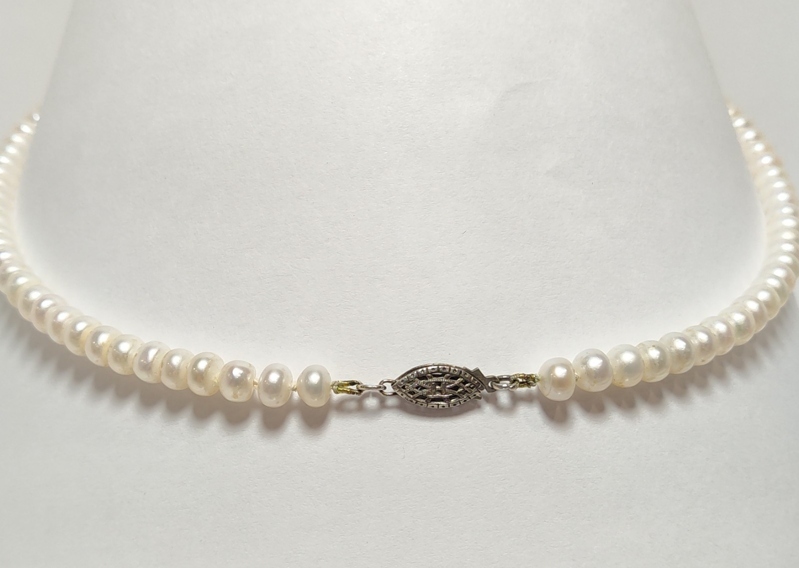 Beautiful Lustrous GENUINE NATURAL FRESHWATER PEARL 925 Sterling Silver Necklace