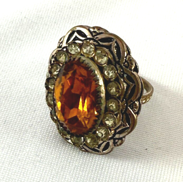 Vintage Cognac & Clear Rhinestone Antiqued Gold Tone Oval Ring Size 4.25