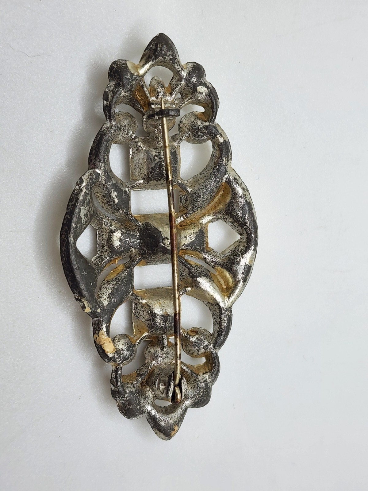 Vintage Rhinestones And Pewter Type Metal Glass Rhinestone Brooch