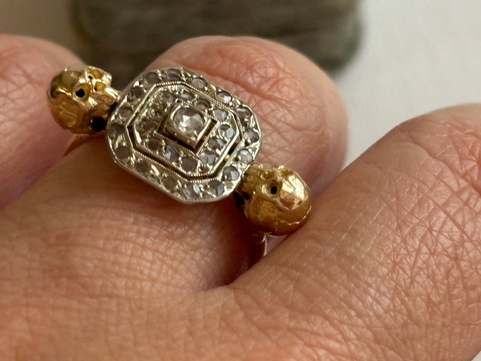 Ant. Victorian Memento Mori Skulls Solid Gold 18k Rose cut Diamonds Ring