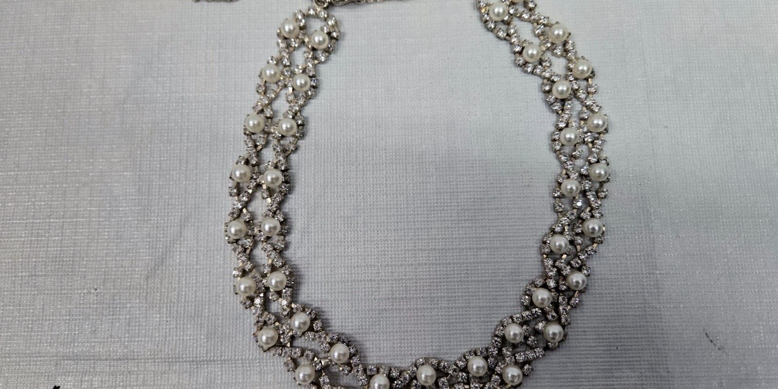 Vintage Faux Pearl & Rhinestone Choker Necklace Adjustable Hook Clasp