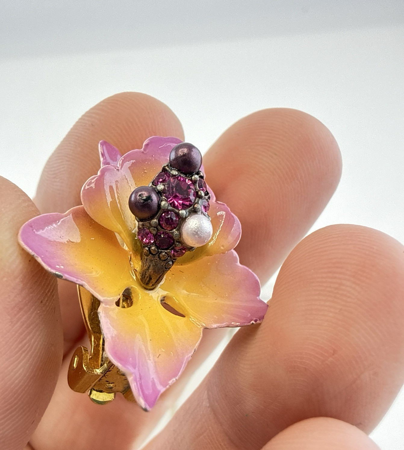 Vintage Joan Rivers Earrings Orchid Flower Floral Enamel Clip On Pink Purple