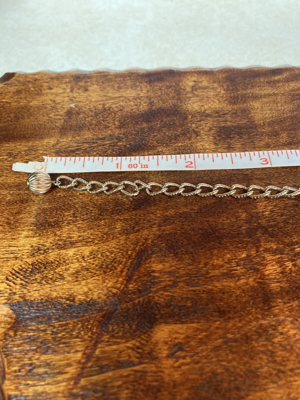Vintage Gold Tone Necklace With Rhinestones and Gold Tone Twists. 17.5 in