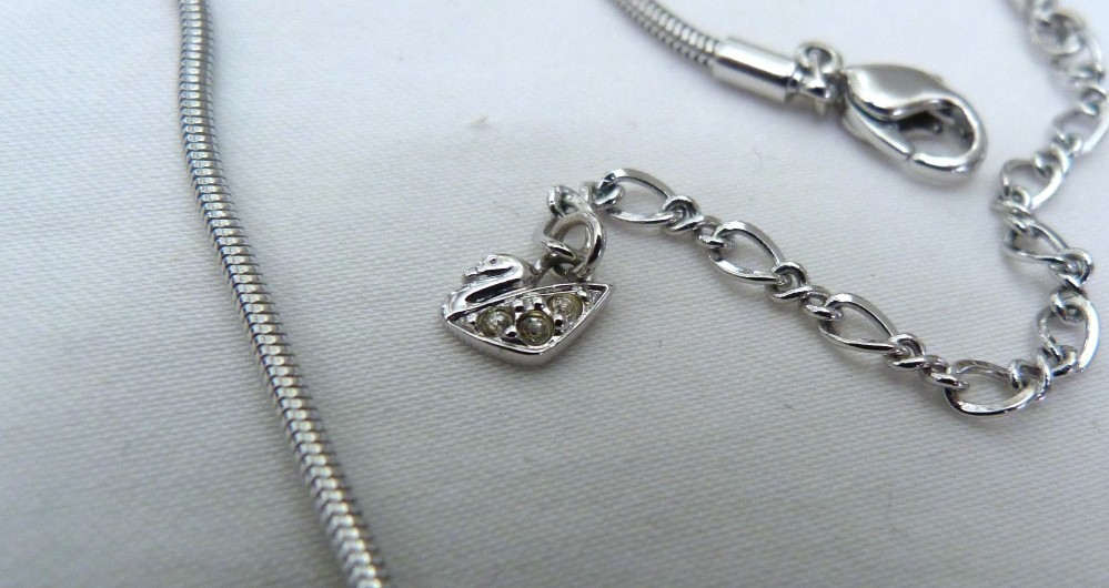 DESIGNER SWAN SIGNED SWAROVSKI FACETED BRIOLETTE CRYSTAL DROPS CHAIN NECKLACE
