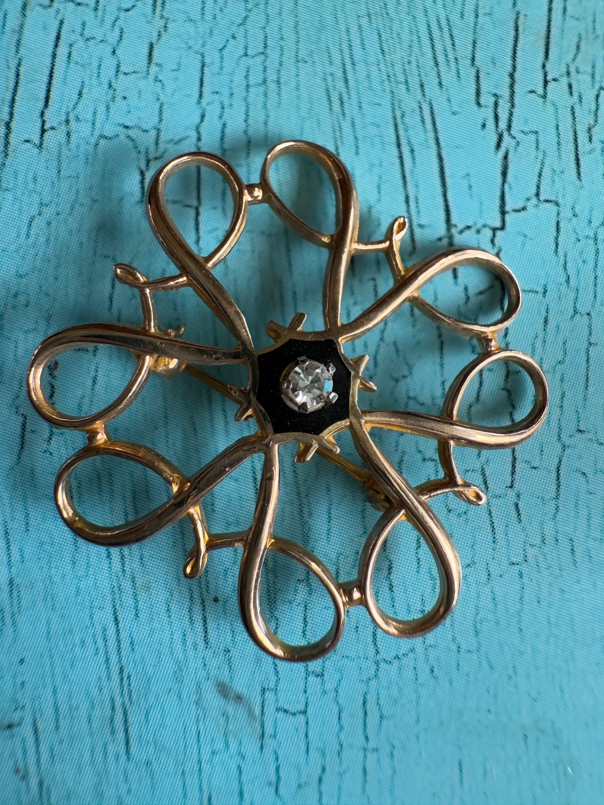 Beautiful 10k gold Vintage Diamond onyx brooch Avon service award pin 1960s 2.5g