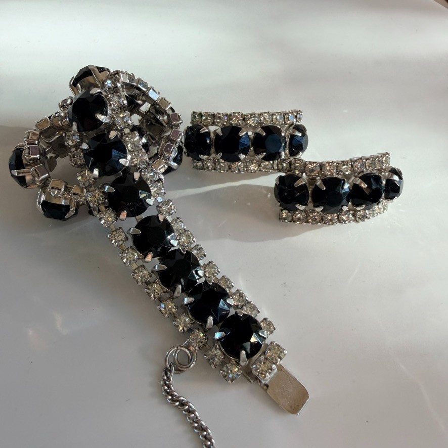 Vintage Kramer Of New York Bracelet Earrings Set Demi Parure Signed Black Clear