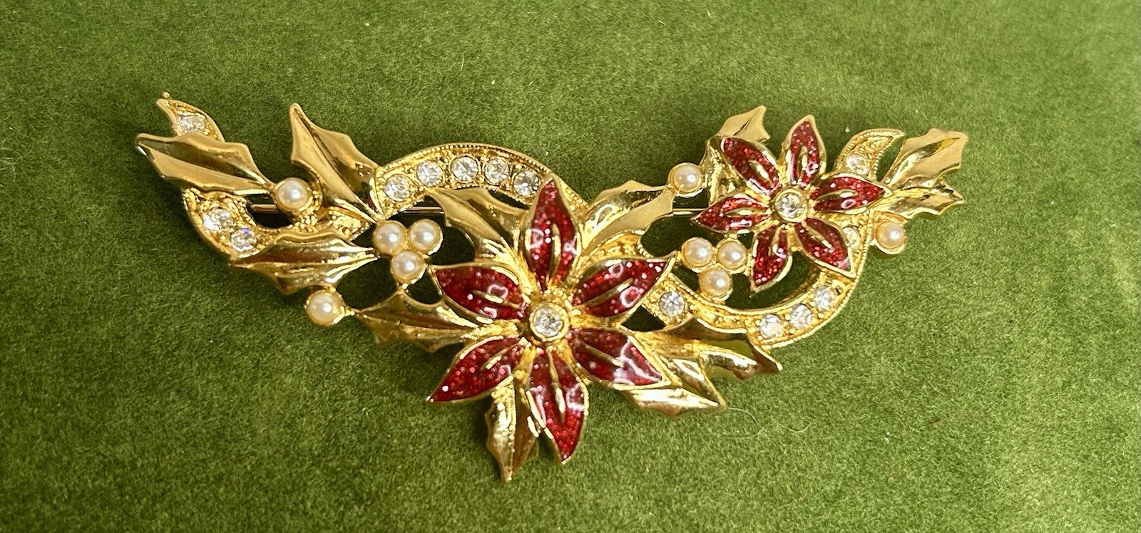 Christmas Brooches Vintage Lot of 5 Unmarked Collectibles