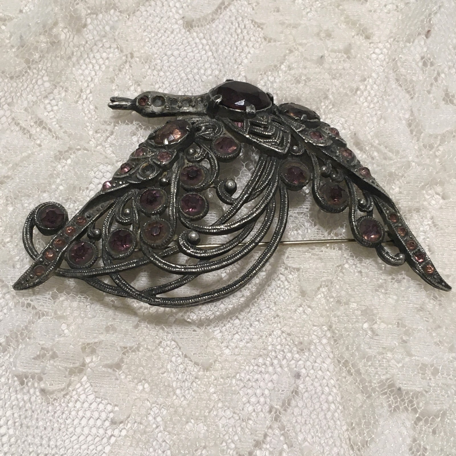 Vintage Pot Metal Art Deco Bird Brooch **4 Neck Stones Missing