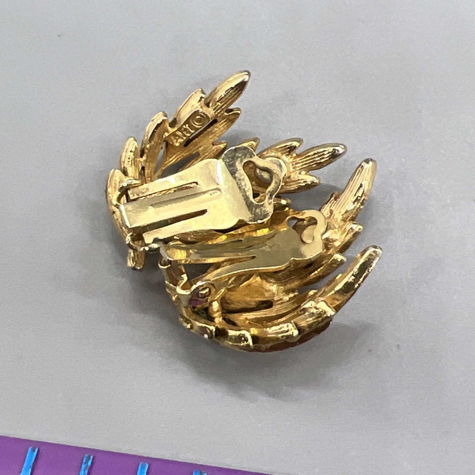 Vintage ART Leaf Earrings Gold Green Enamel Clip On Midcentury Nature READ