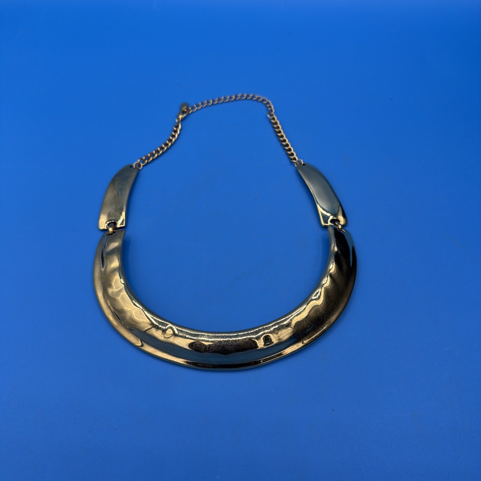 Vintage P&Y Brushed Gold‑Tone U‑Shaped Choker Necklace • Chic Retro Modernist