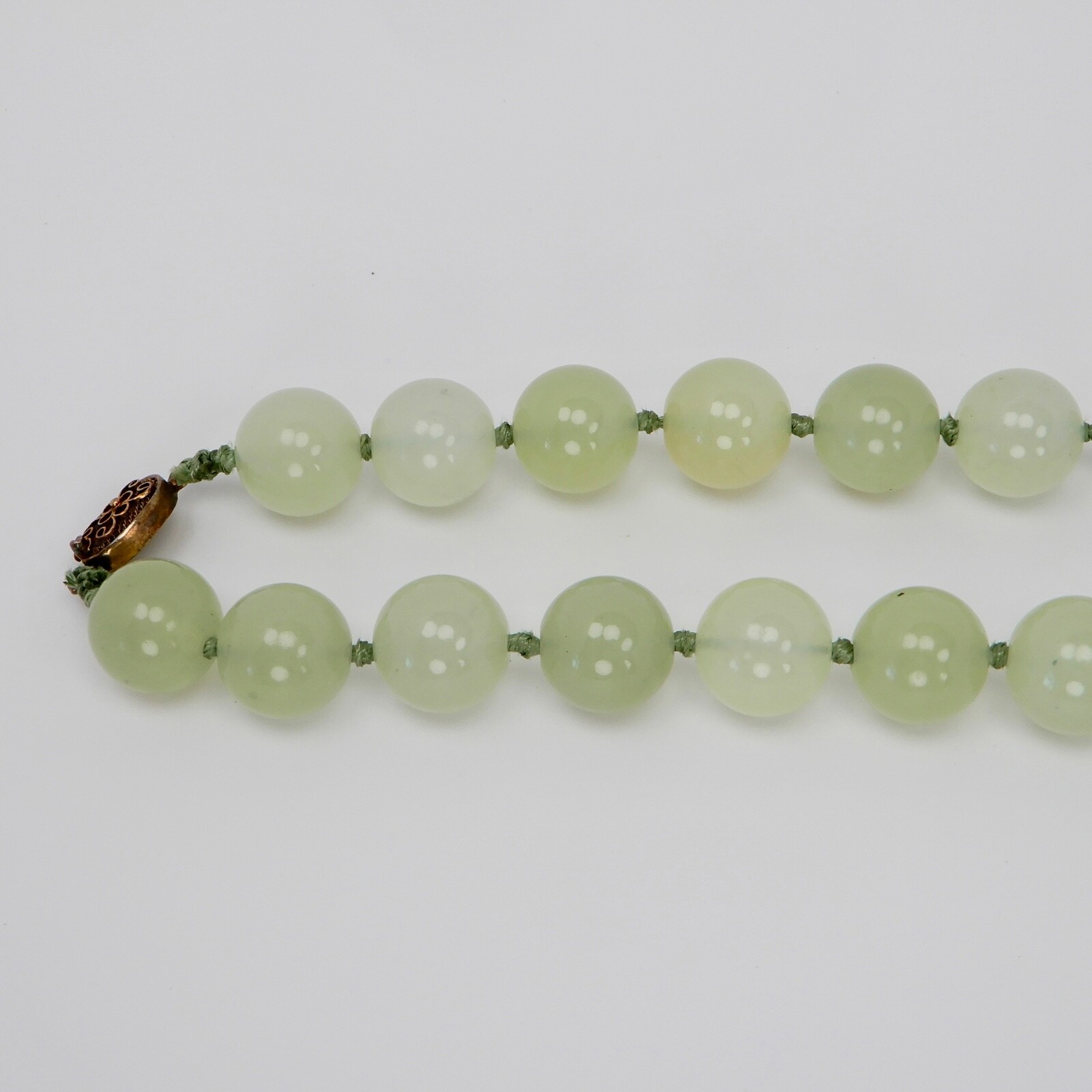 Vtg Green Jade Knotted 14mm Bead Necklace 31” .925 Silver Filigree Clasp 187 gr