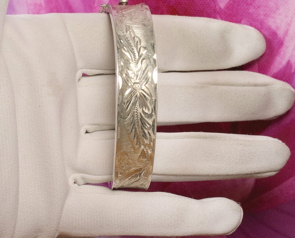 JOY MEX STERLING SILVER Vintage Etched Hinged Mexico BANGLE Bracelet