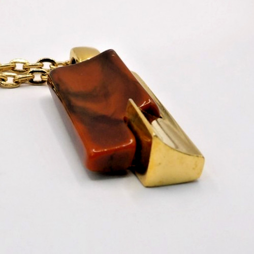 Crown Trifari Lucite Tortoise Modernist Pendant 16″ Necklace Gold Tone