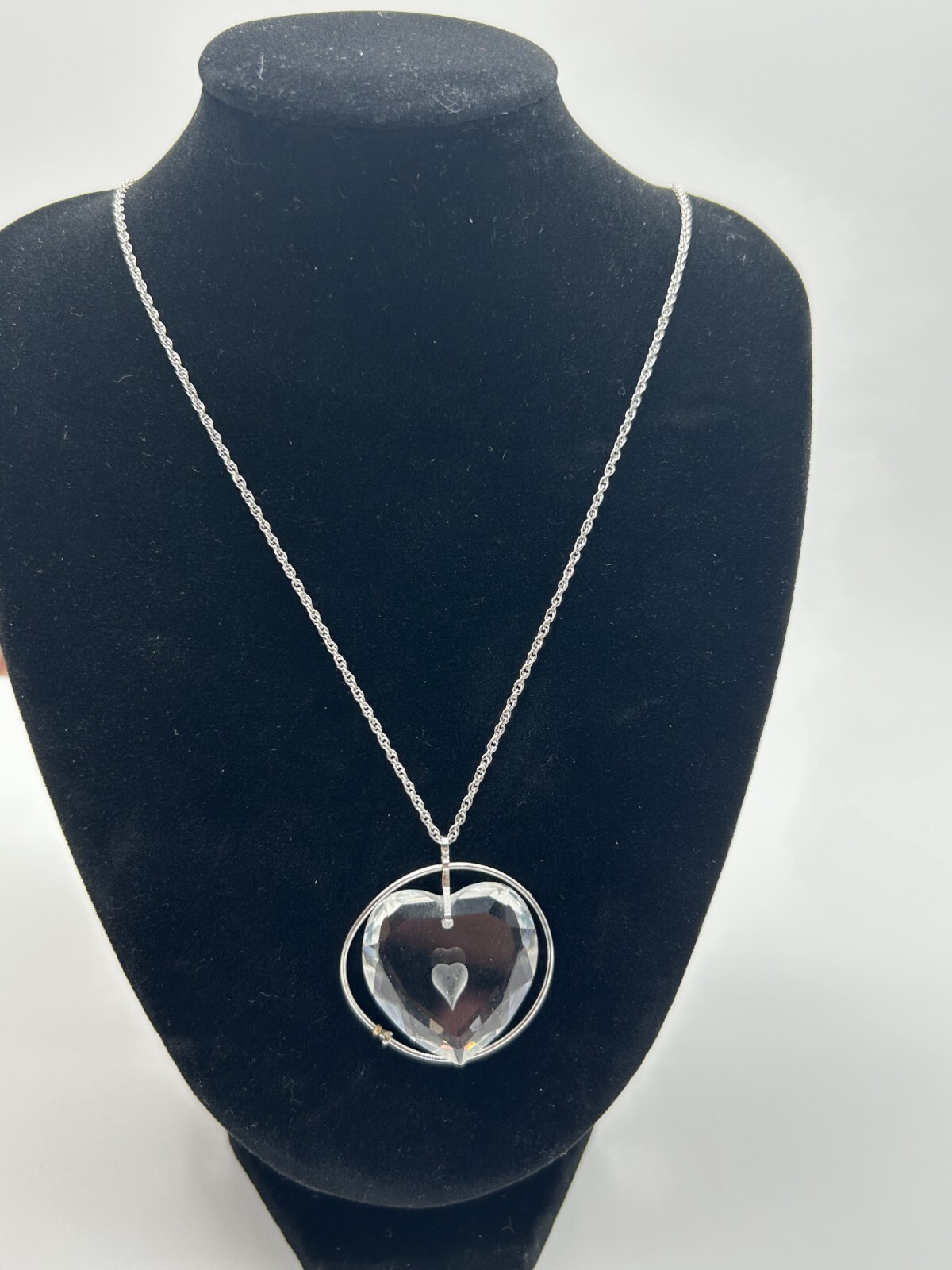 VINTAGE CRYSTAL HEART AND STERLING SILVER CHAIN