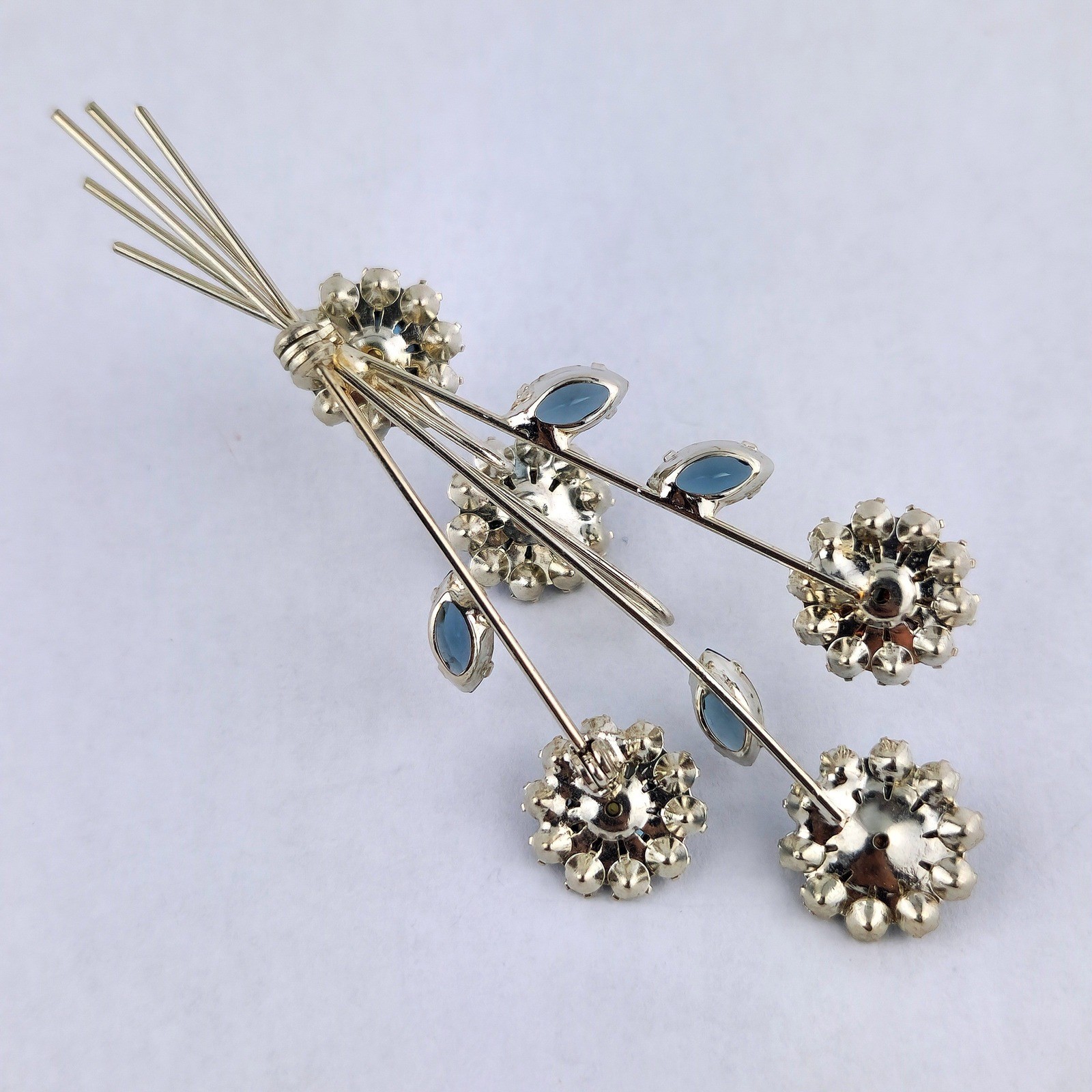 Vintage Blue Green AB Rhinestone Flower Bouquet Brooch Clip Earrings Set Atomic