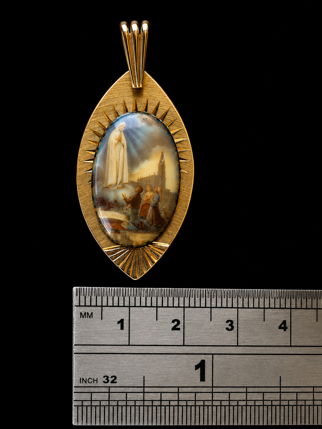 Vintage 18K Gold Virgin Mary Apparition Pendant Catholic Religious EstateJewelry