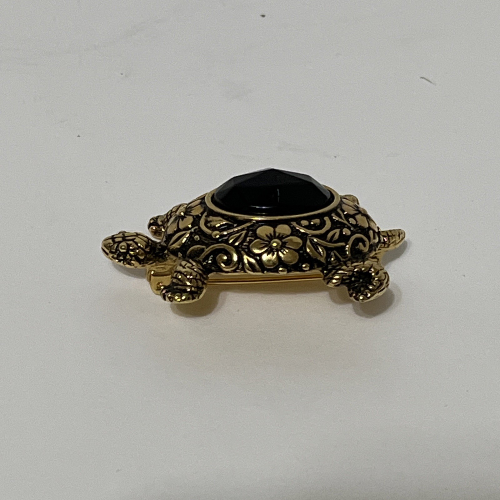 1928 Brand Brooch Turtle Tortoise Black Faceted Acrylic Shell Gold Flower Motif