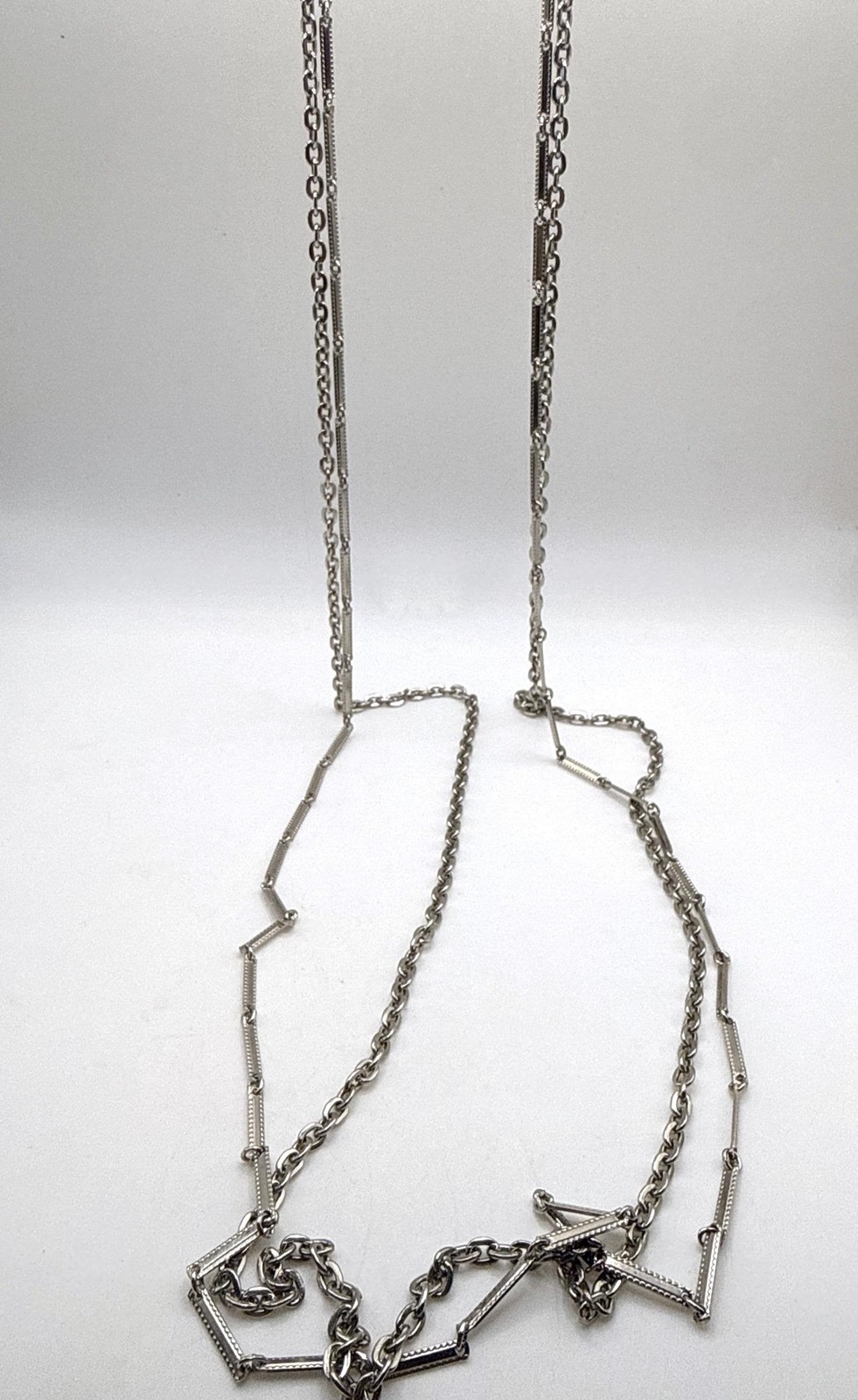 Vintage two strand long silver tone chain bar link