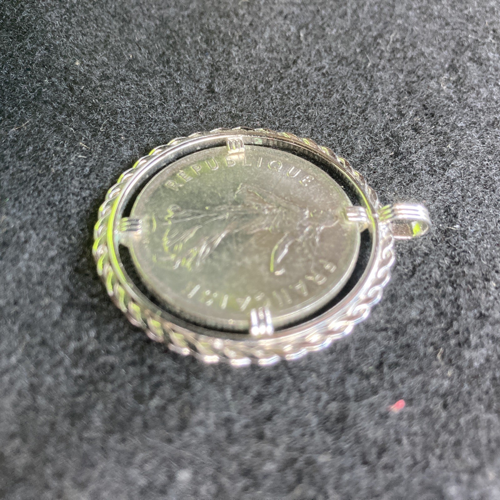 1971 5 Francs In Stainless Steel Bezel Vintage Coin Pendant