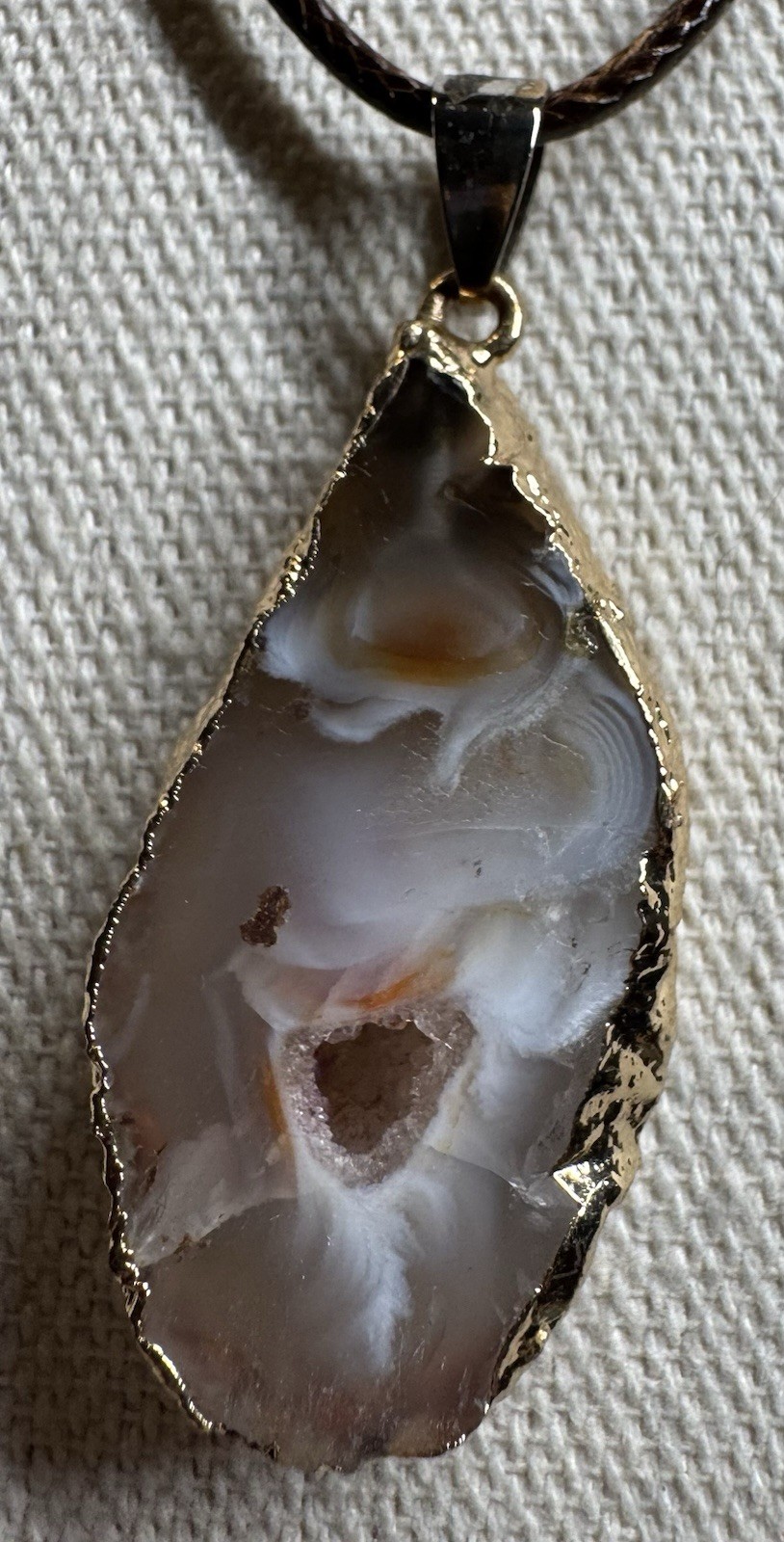 Vintage Gold Trimmed Druzy Agate Geode Oval Pendant On Cord Necklace
