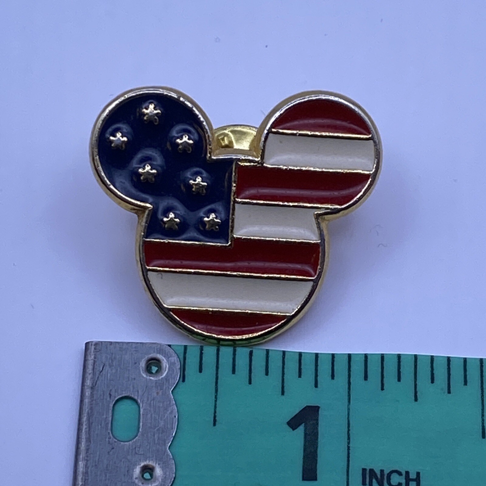 Mickey Mouse Head Pin Patriotic Flag Gold tone B5B