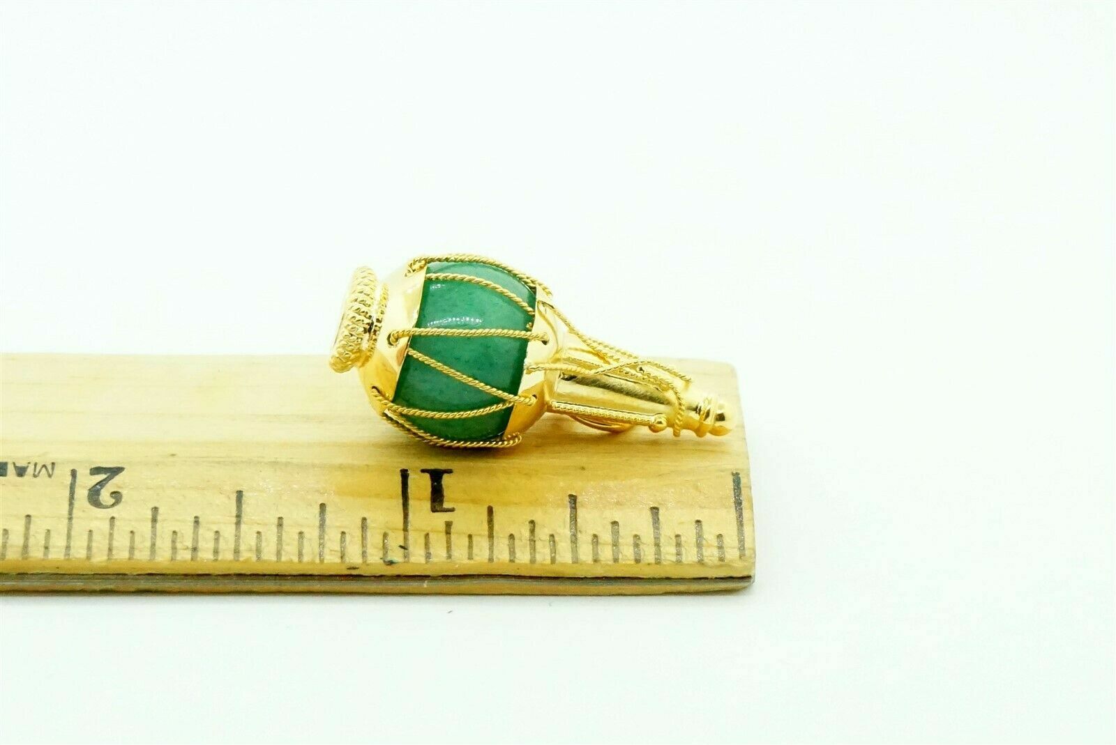 Estate 18k Yellow Gold Vintage Bottle Charm Art Jewelry Fine Jade 8.4g 31.8mm