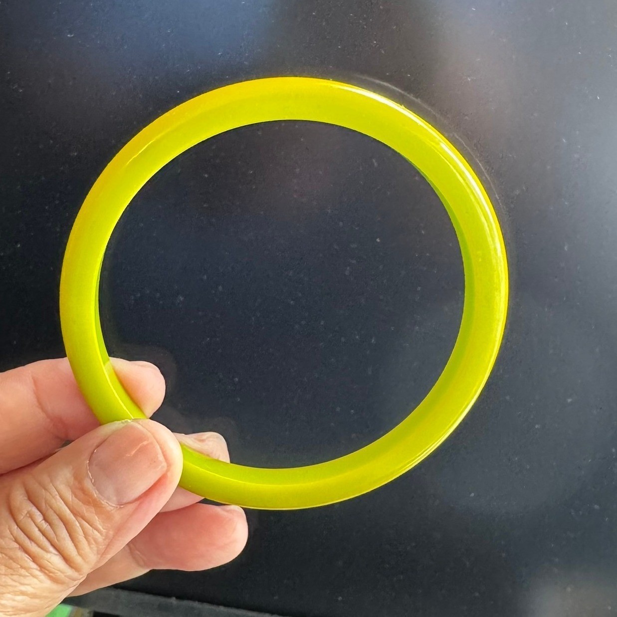 Vintage Lime Green Bakelite Bangle Bracelet Domed Vivid Opaque Spacer 40s Tested