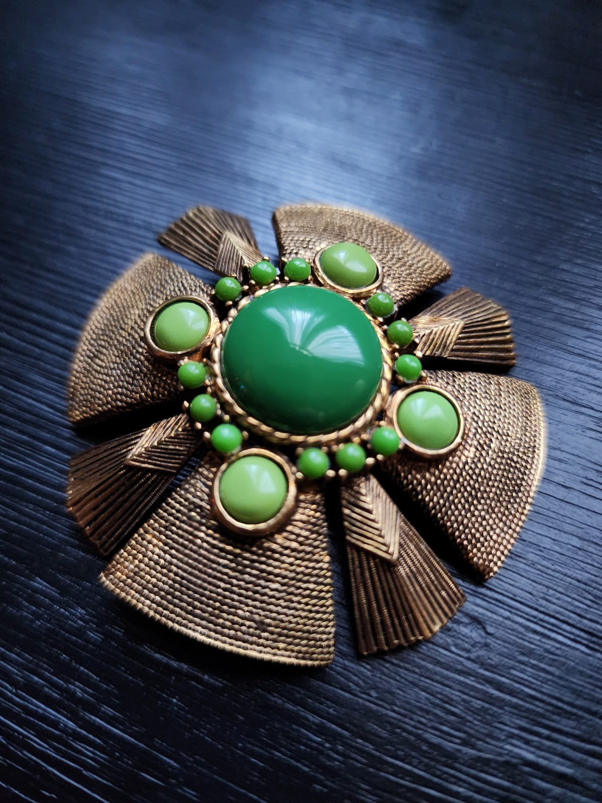 HUGE Vintage Green Lucite Textured Brutalist Medallion MCM Brooch
