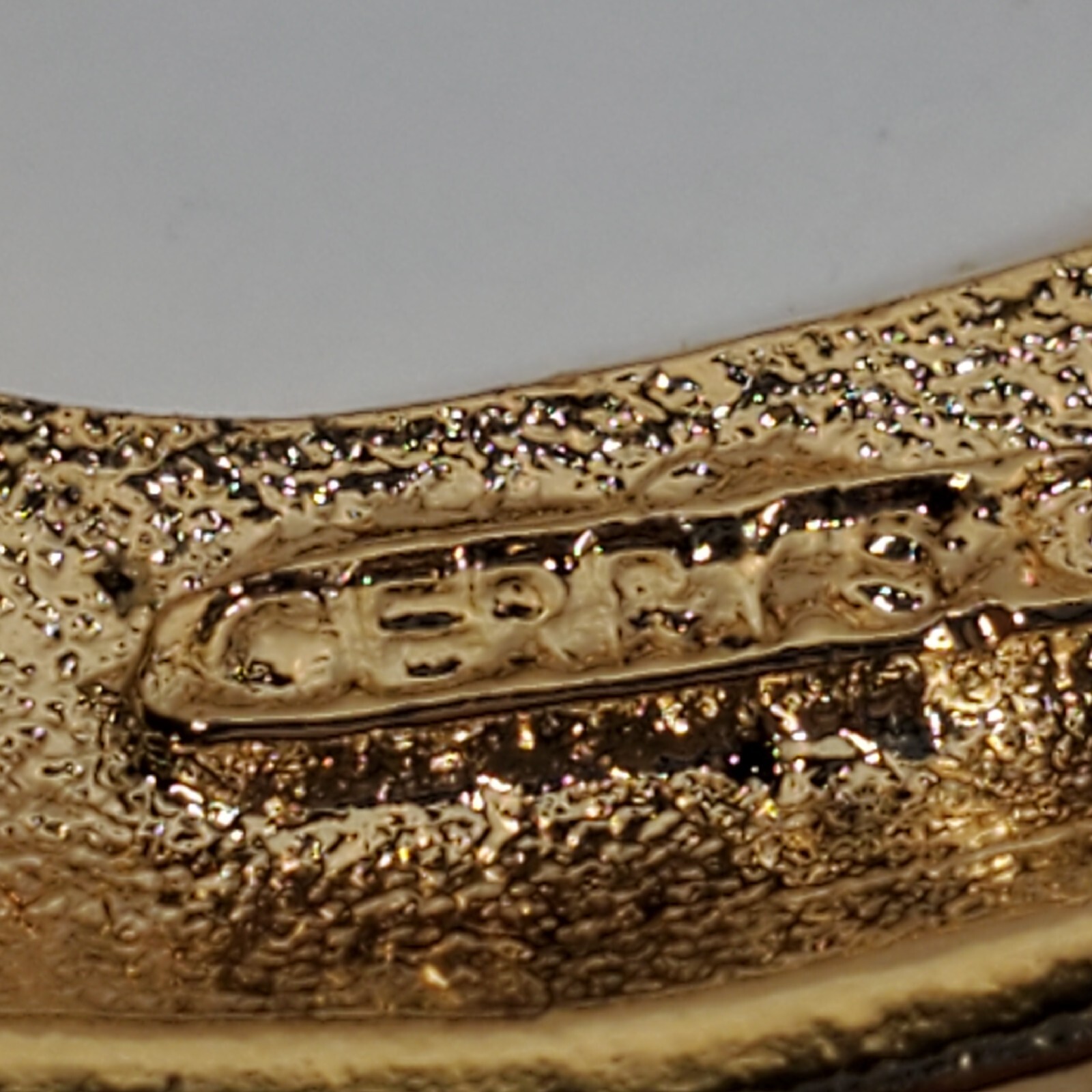 Vintage Spade Brooch Pin Goldtone Gerry’s Arrowhead approximately 2 1/2in