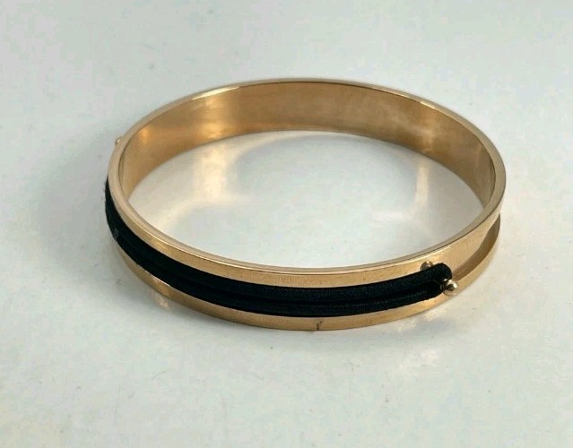 Vintage 8″ Bangle Bracelet Ashley Bridget Goldtone Black – New Old Stock w/ Box