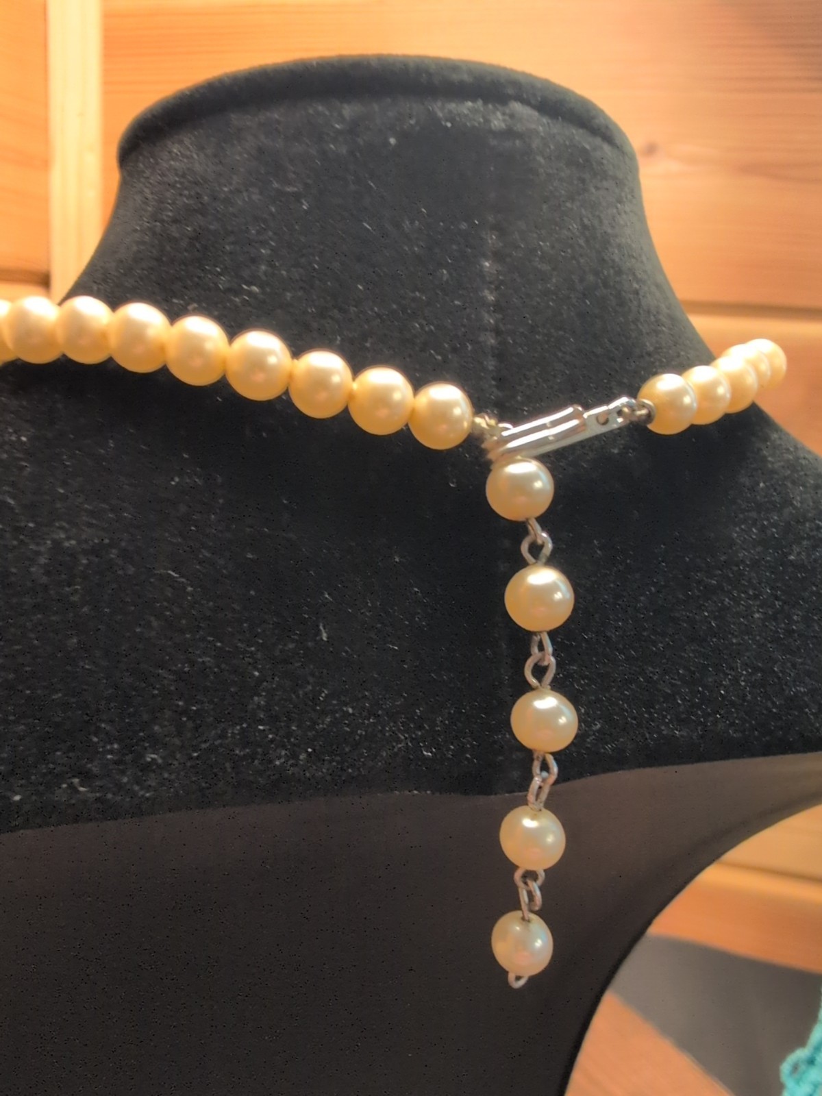 Vintage Deltah Creamy White Faux Pearl Collar Necklace With Hook Clasp