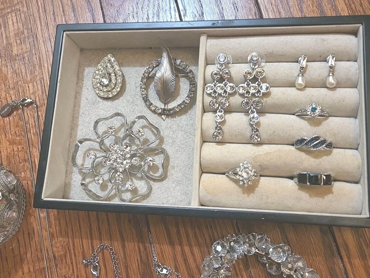 Vintage Estate Jewelry, Brooch, & Earrings Lot Rhinestones