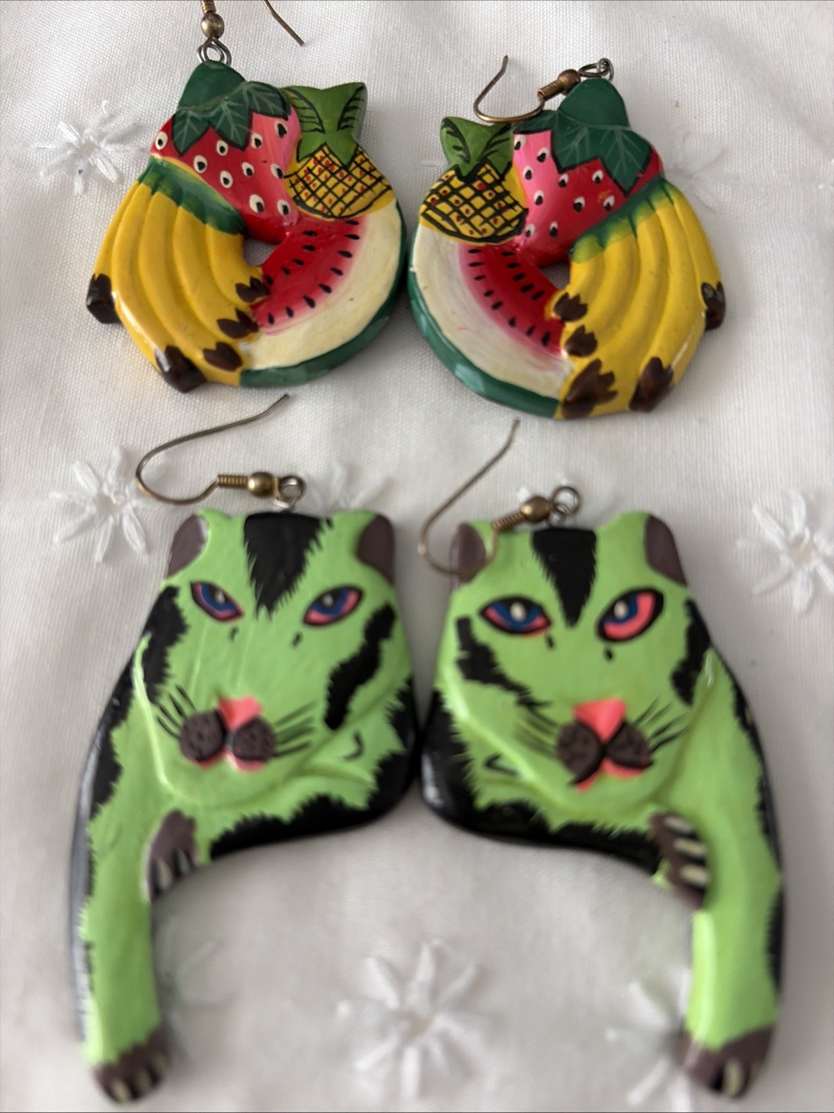 Retro Vintage Parrot And Cat Pierced Dangle Earrings