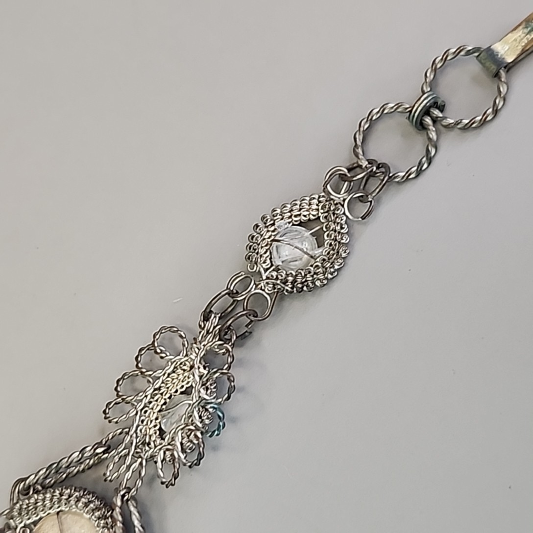 Vintage Mexican Wire Wrapped Bracelet Silver Plated Cannetille Blue Glass 6.5″