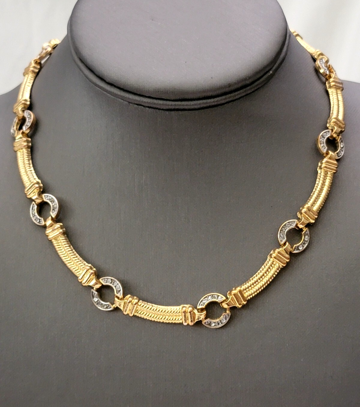 Vintage Gold Tone Segmented Bar Links Rhinestone Collar Necklace 16″ L