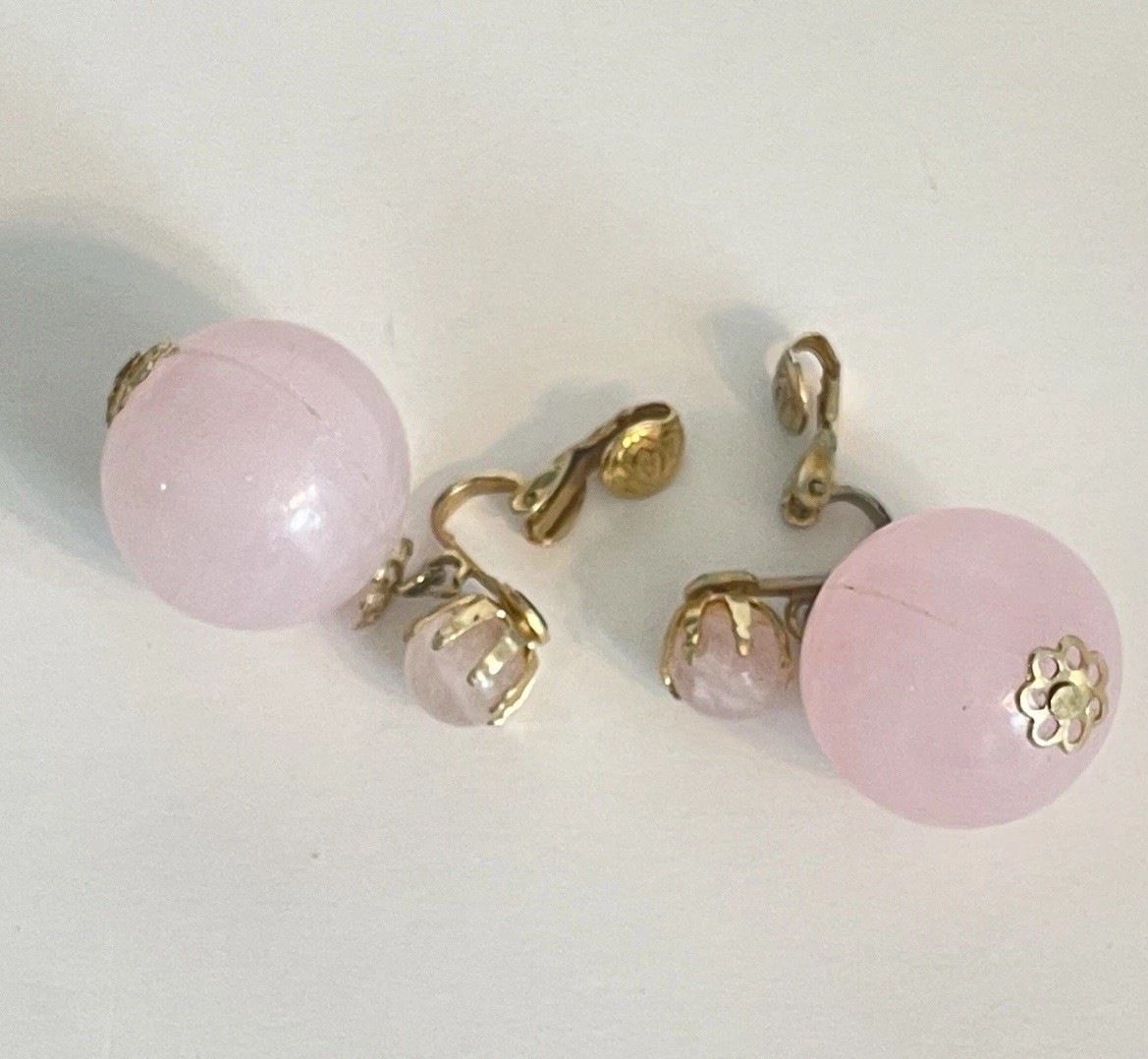 Vintage Pink Large Lucite Ball Drop Dangle Clip On Earrings Thermoset Prong