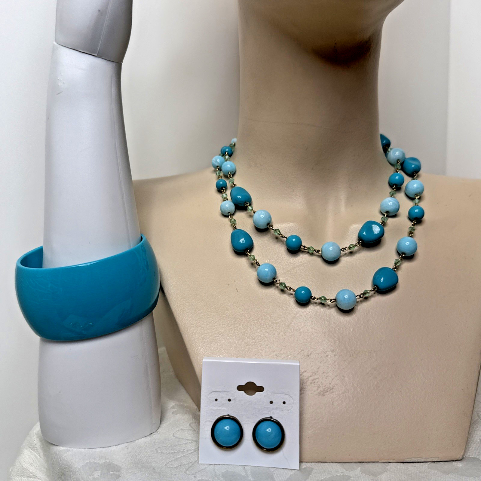 Vintage Blue Tones Bead Necklace Bangle Bracelet Pierced Stud Earrings Set of 3