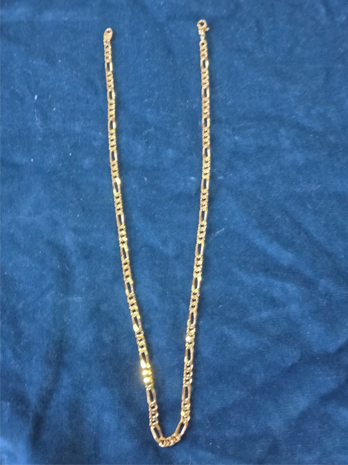 BEAUTIFUL VINTAGE AVON 19 in. FIGARO LINK GOLD TONE NECKLACE