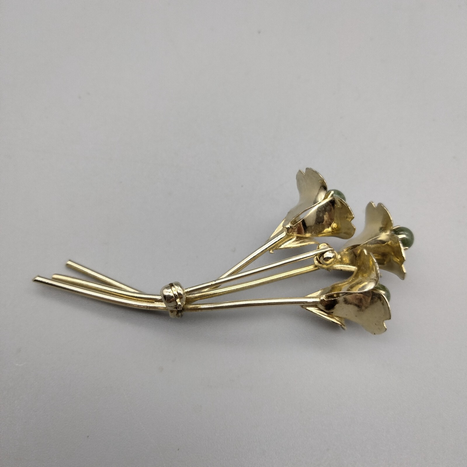 CottageCore Bouquet Floral Spray Brooch Pin 2.5″ Gold Tone VTG Estate Elegance
