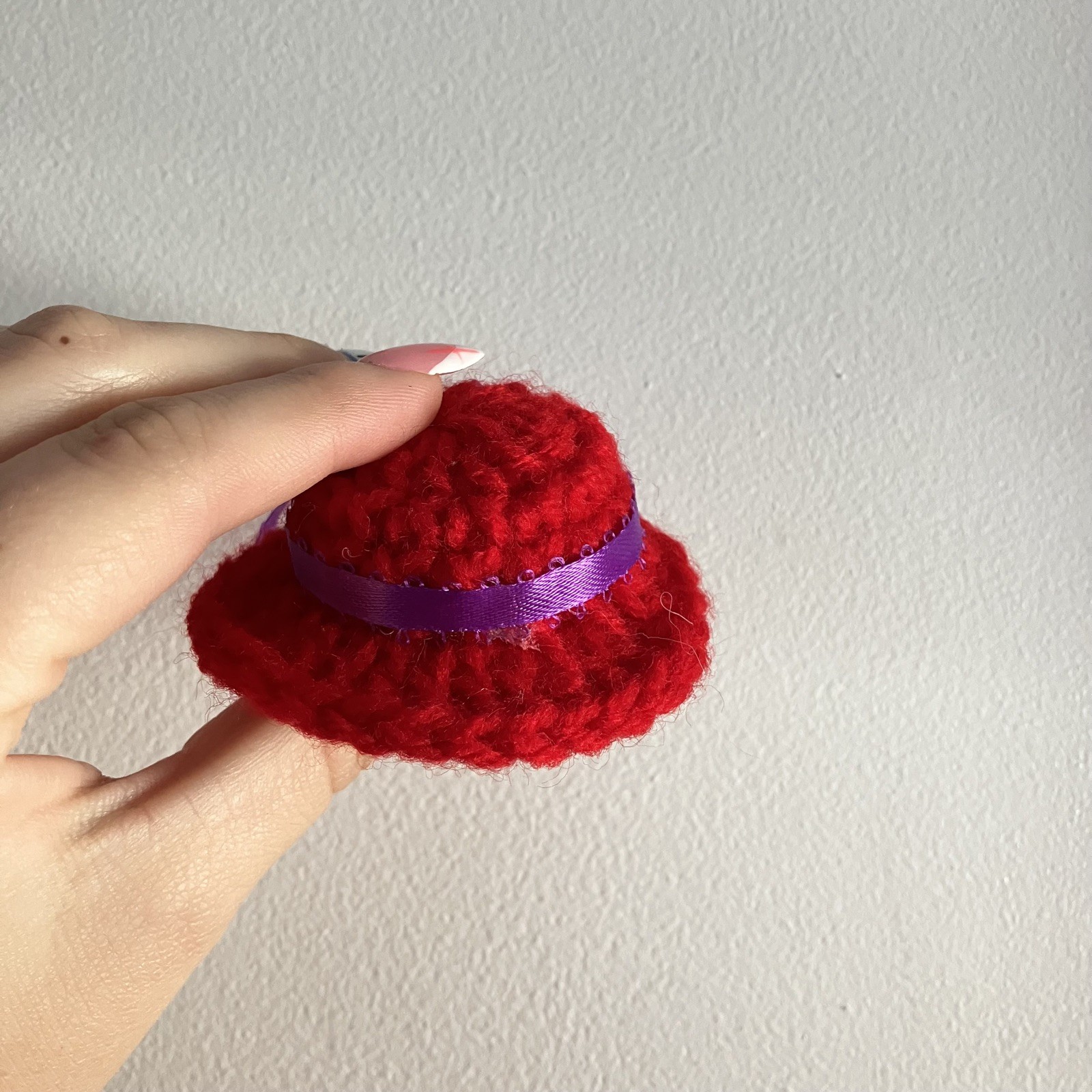 Handmade Crochet Hat Brooch Vintage 90s Y2K Pin Red With Purple Ribbon Bow