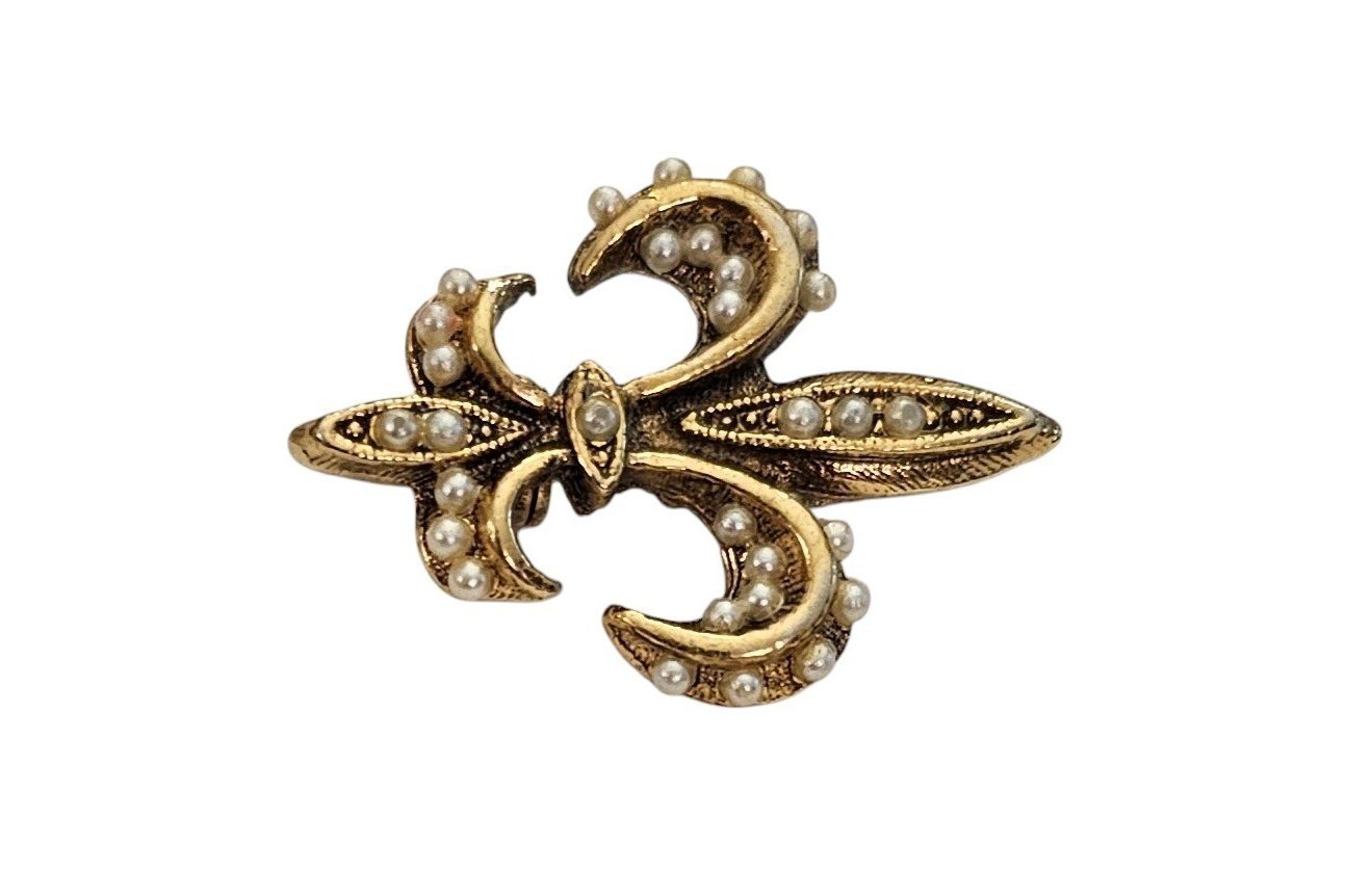TACOA Gold Tone Vintage Faux Pearl Fleur De Lis Pin, Signed L817