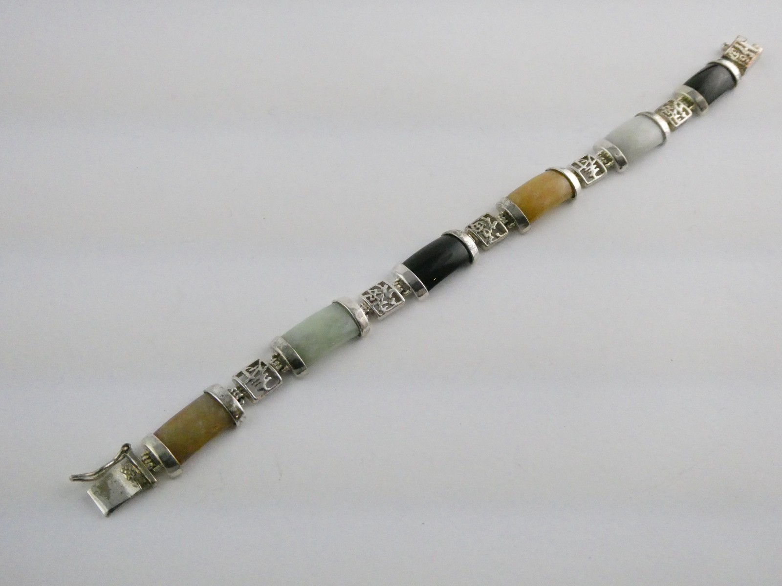 DBJ Dee Berkley Sterling Silver Chinese Character Jadeite Link Bracelet 7.5 Inch