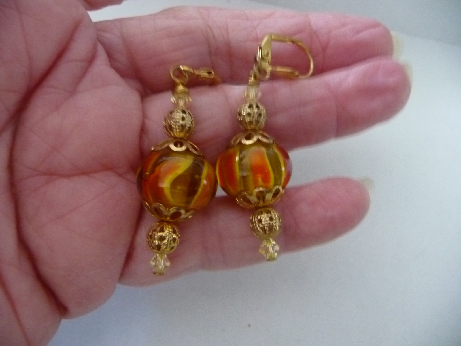 1 1/4”L DANGLE MURANO STRIPED GLASS GOLD TONE PIERCED EARRINGS #20/12